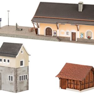 Bahnhof Susch mit Schalthaus